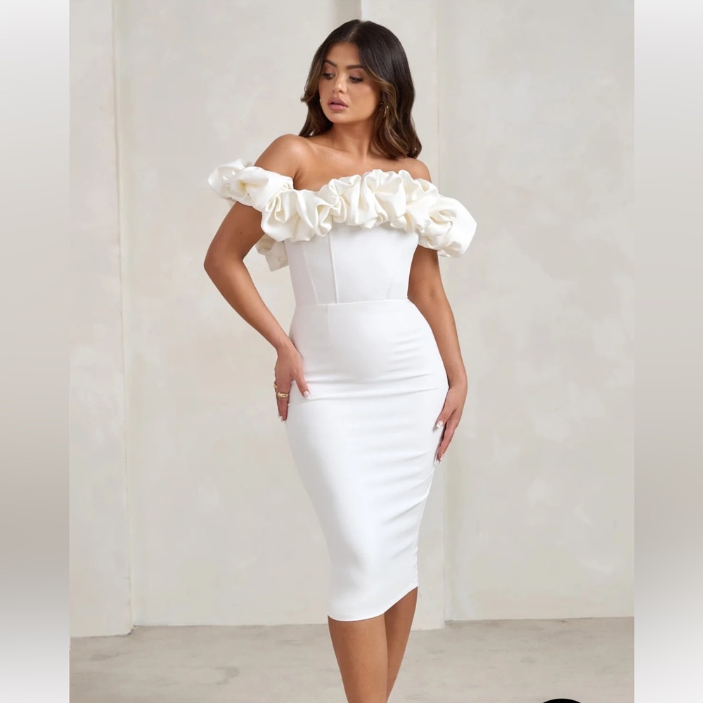 COPY - ESTIE
WHITE STRUCTURED STATEMENT BARDOT MIDI DRESS, Size L